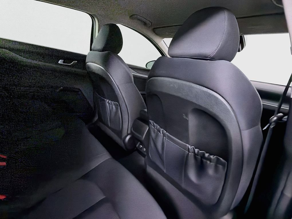 Used 2023 Silver Kia LXS image 27