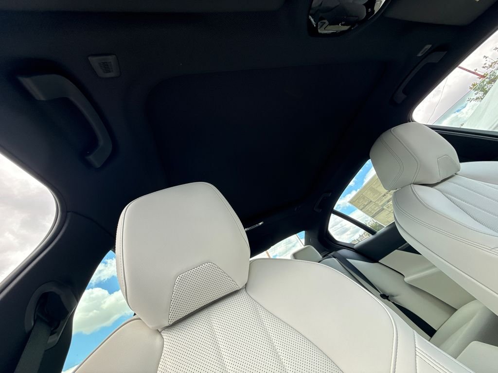 2026 BMW 5 Series 530i - Photo 14