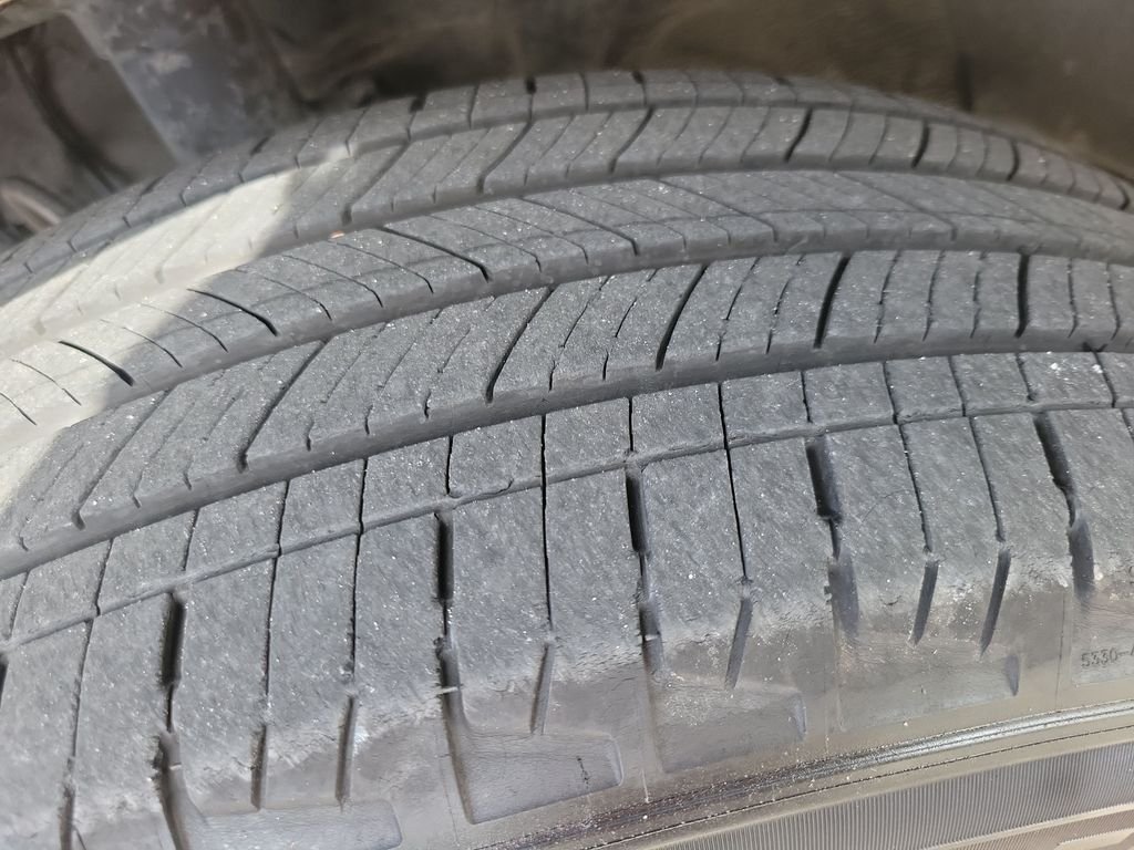 Certified Used 2025  Toyota Limited image 36