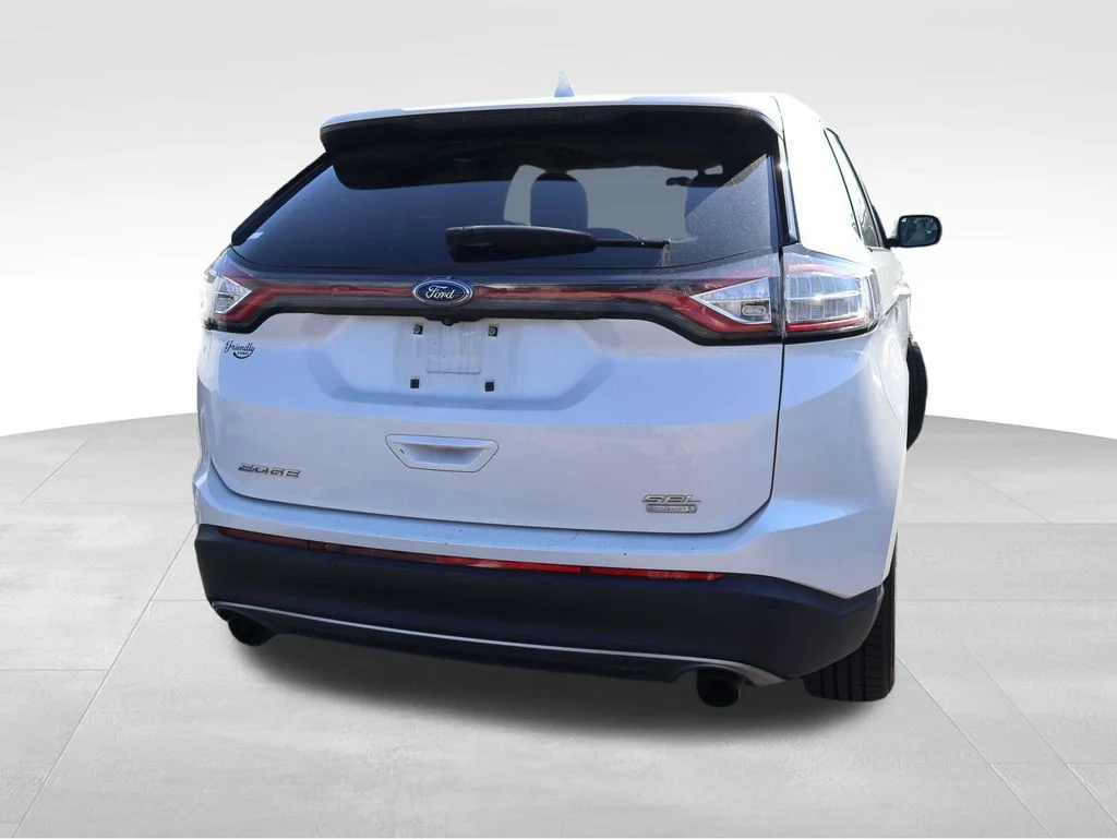 Used 2015 White Platinum Clearcoat Metallic Ford SEL image 20