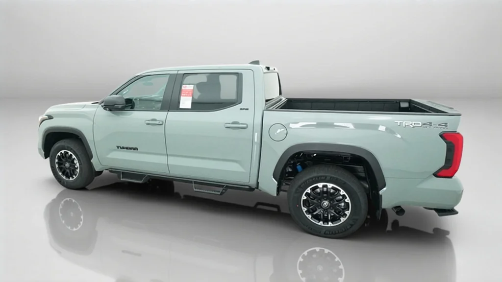 New 2026 Lunar Rock Toyota SR5 image 15