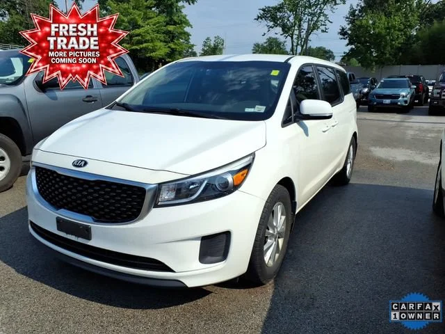Used 2016  Kia L image 1