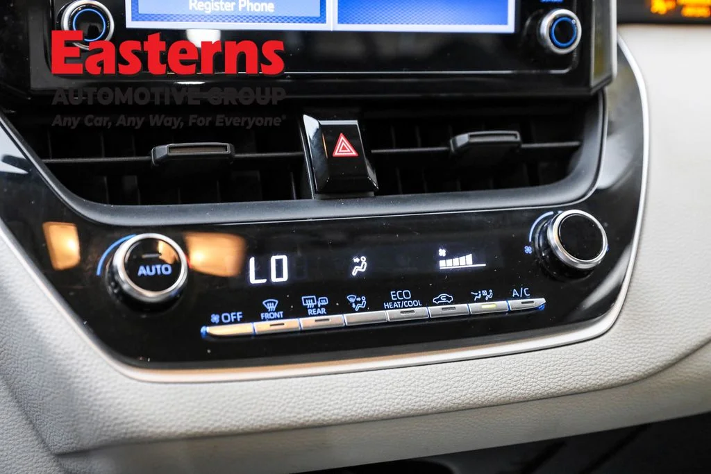Used 2020 Gray Toyota LE image 19