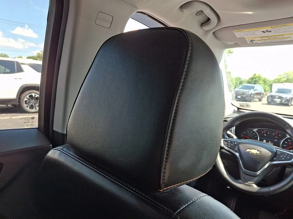 Used 2023 RADIANT RED TINTCOAT Chevrolet Premier image 47