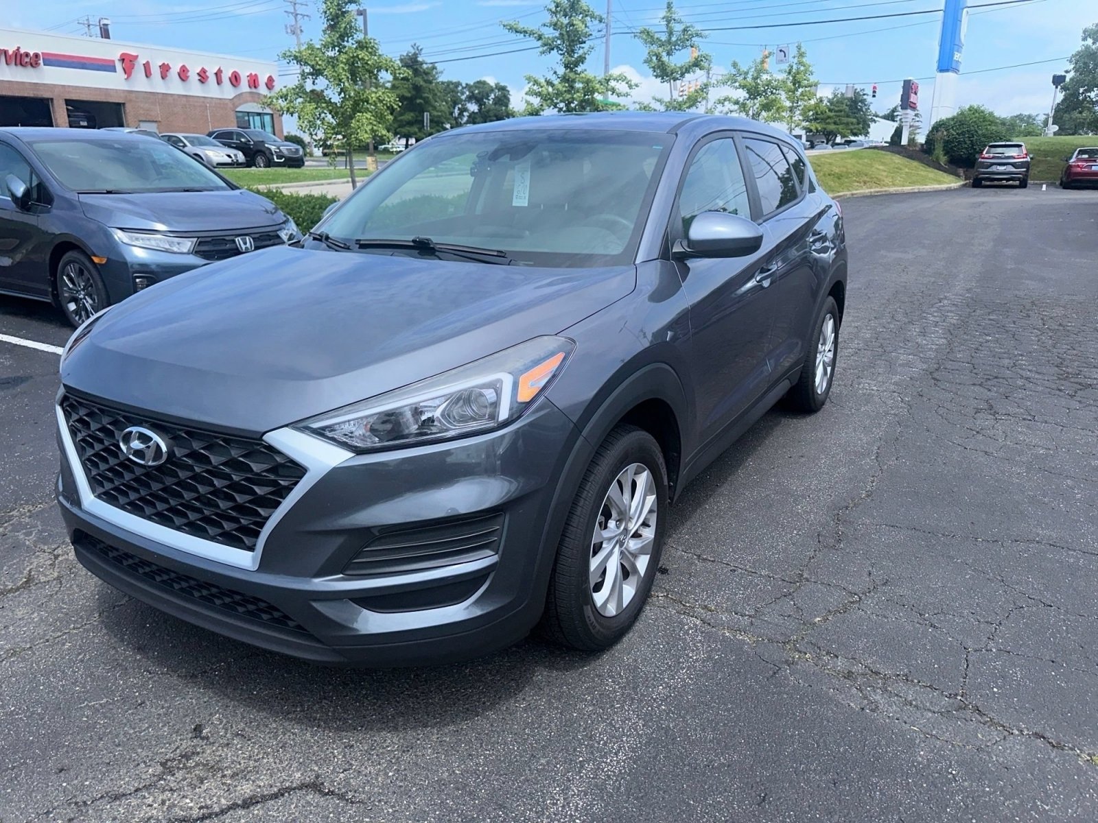 Used 2019 Coliseum Gray Hyundai SE image 9