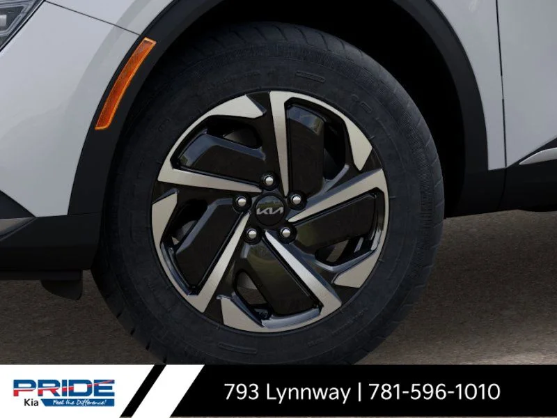 2025 Kia Sportage LX Hybrid - Photo 10