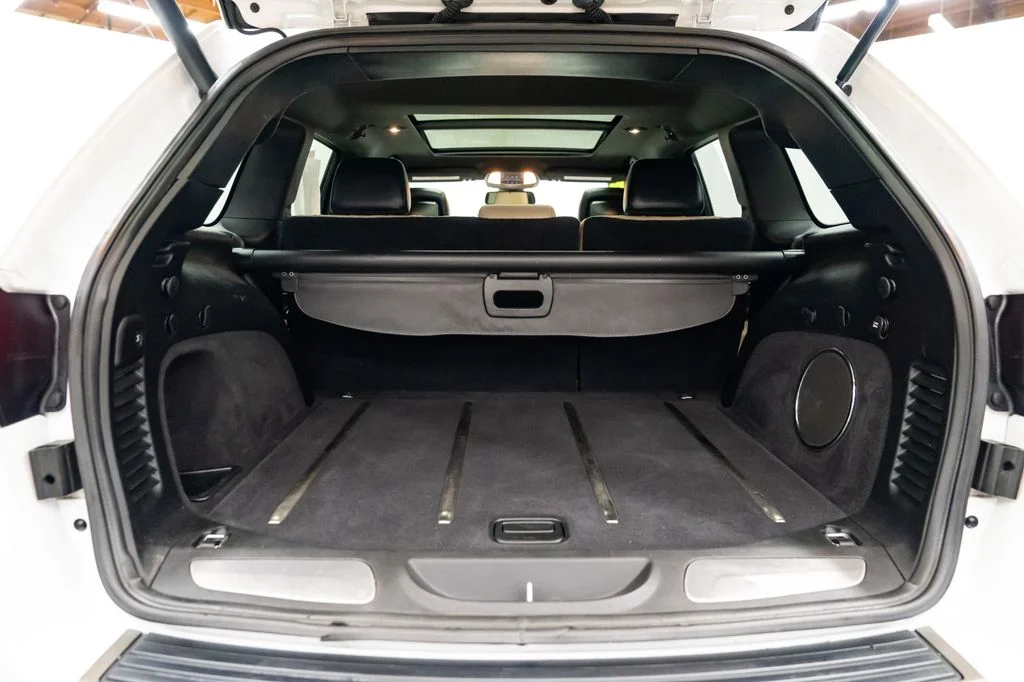Used 2016 White Jeep Limited image 8