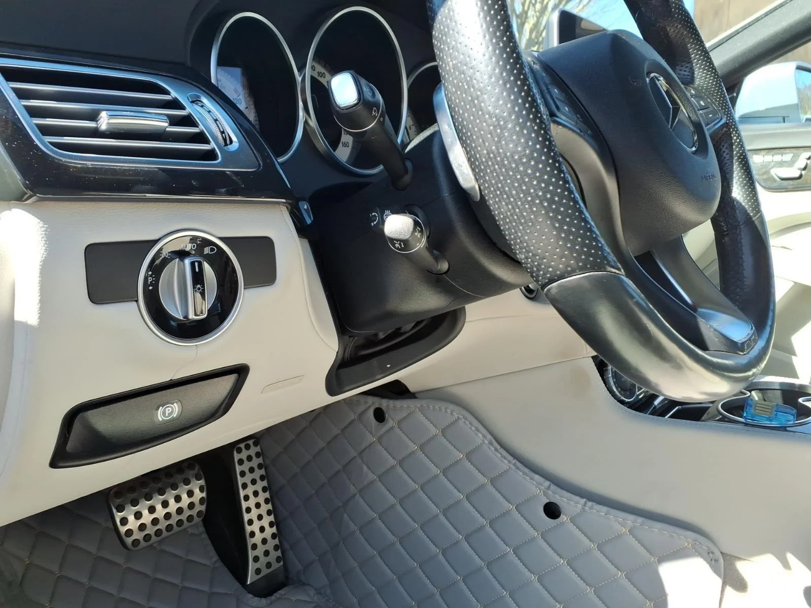 Used 2017 Iridium Silver Metallic Mercedes-Benz CLS 550 image 17