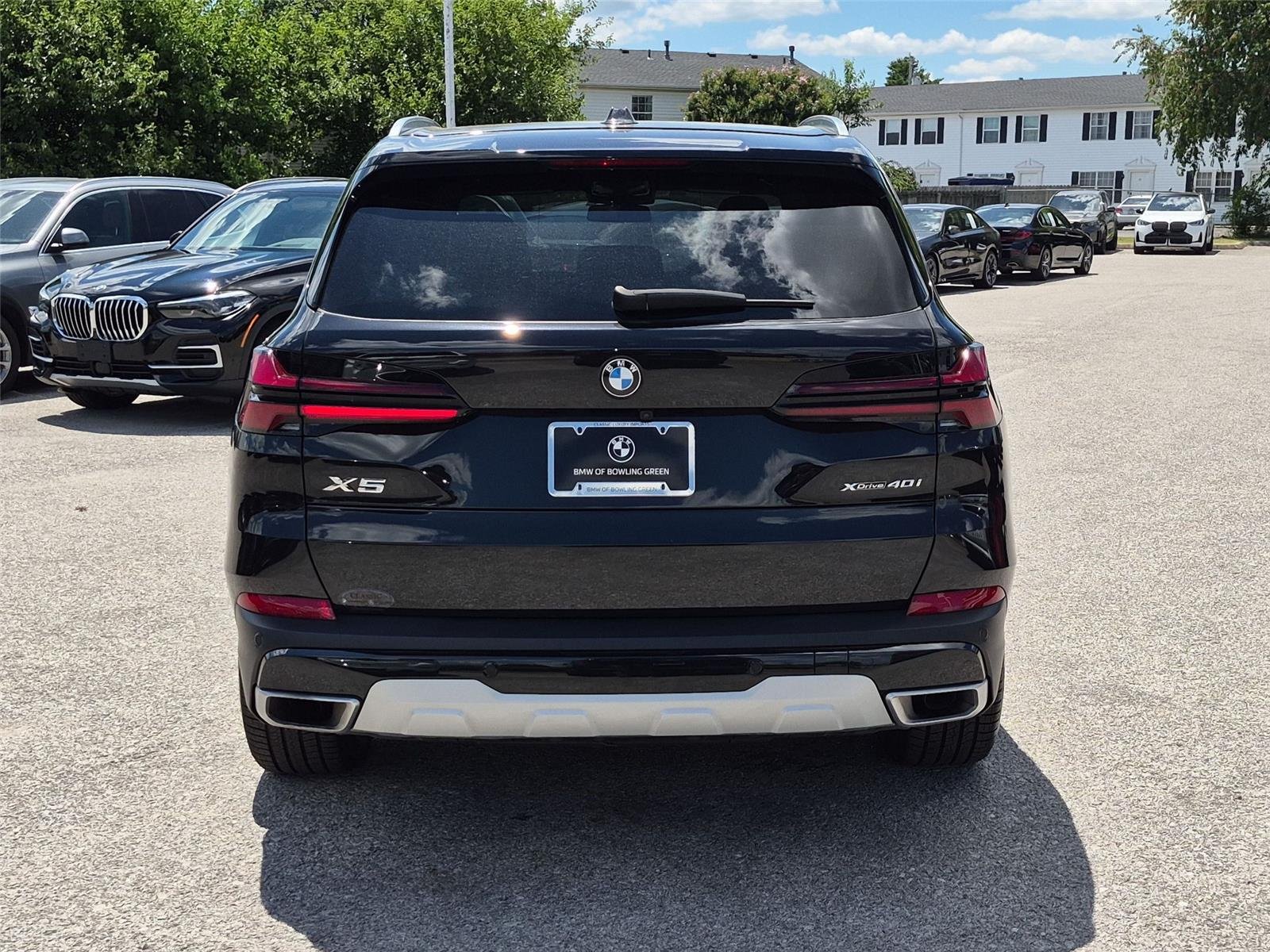 Used 2024 Black Sapphire Metallic BMW xDrive40i image 4