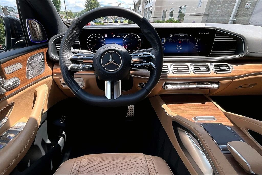 Certified Used 2026 Green Mercedes-Benz GLS 580 image 5
