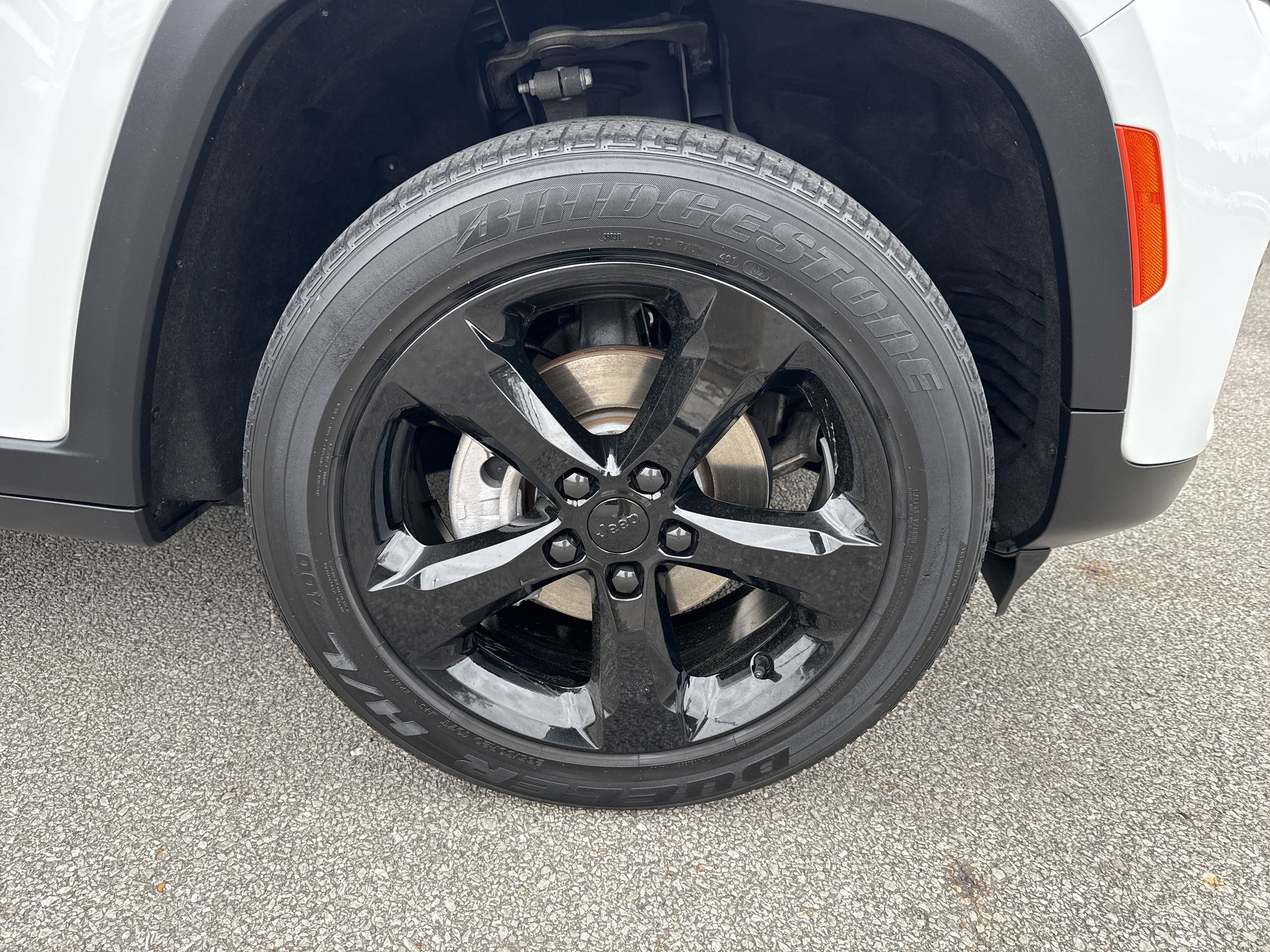 Used 2023 Bright White Clearcoat Jeep Altitude image 13