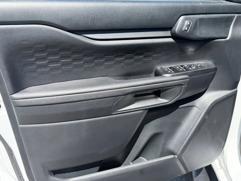 New 2025 Oxford White Ford XL image 21