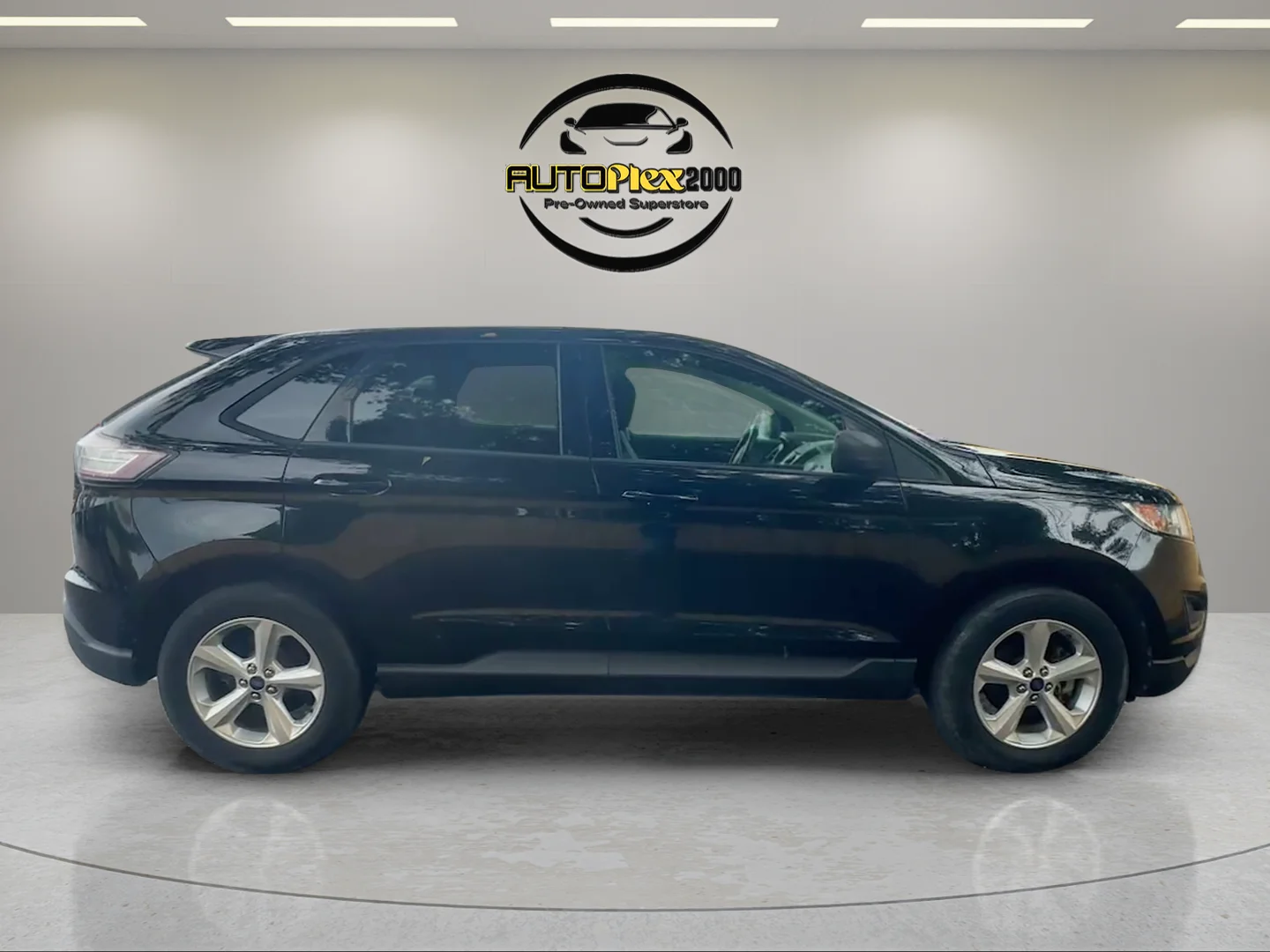 Used 2018 Black Ford SE image 8