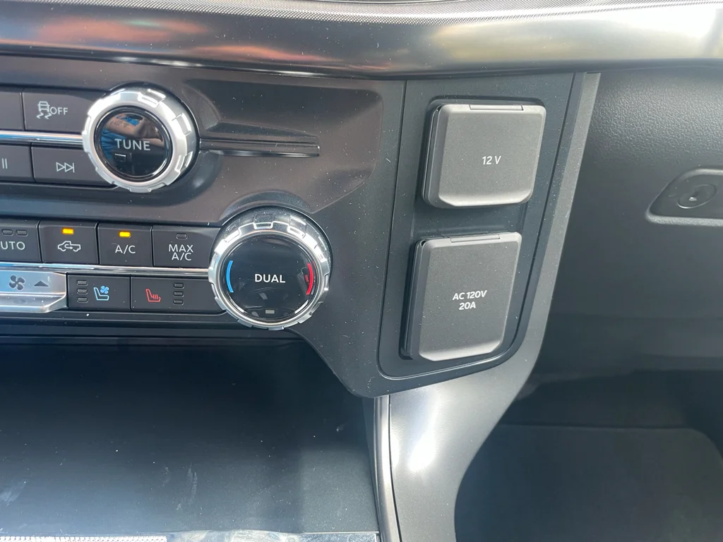 New 2026 Agate Black Metallic Ford Tremor® image 27
