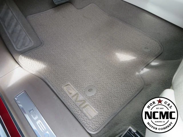 2023 GMC Yukon Denali - Photo 22