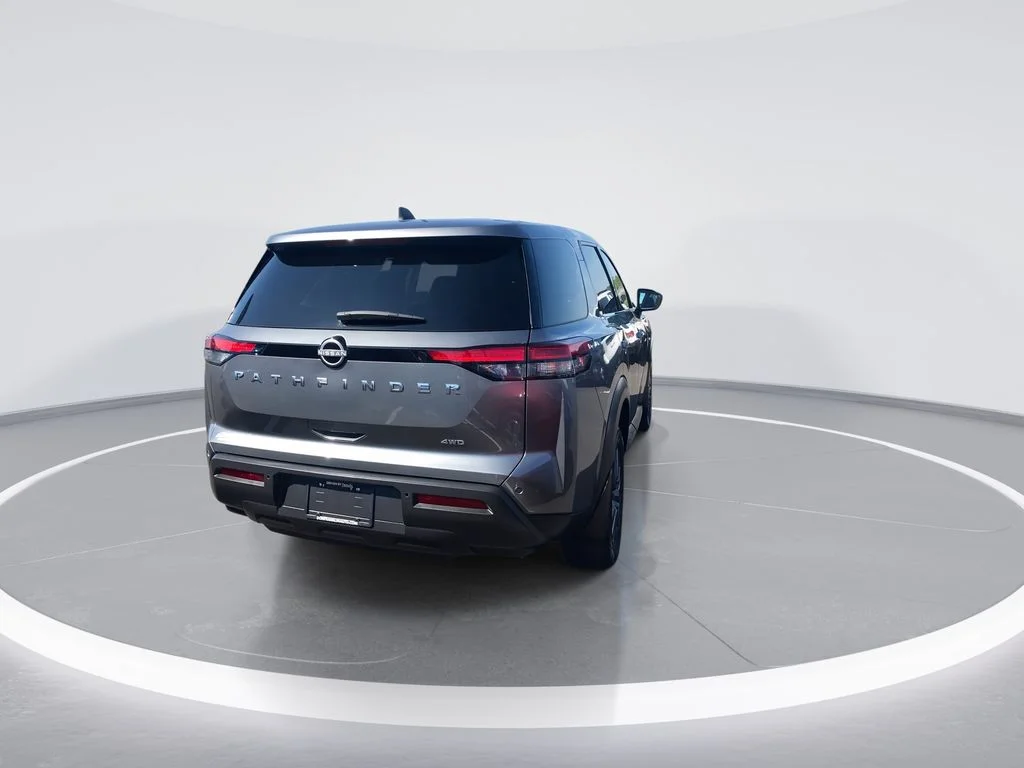 Used 2024 Gray Nissan S image 8