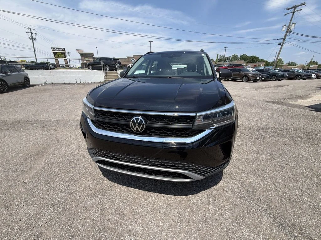 Used 2023 Black Volkswagen 1.5T S image 25