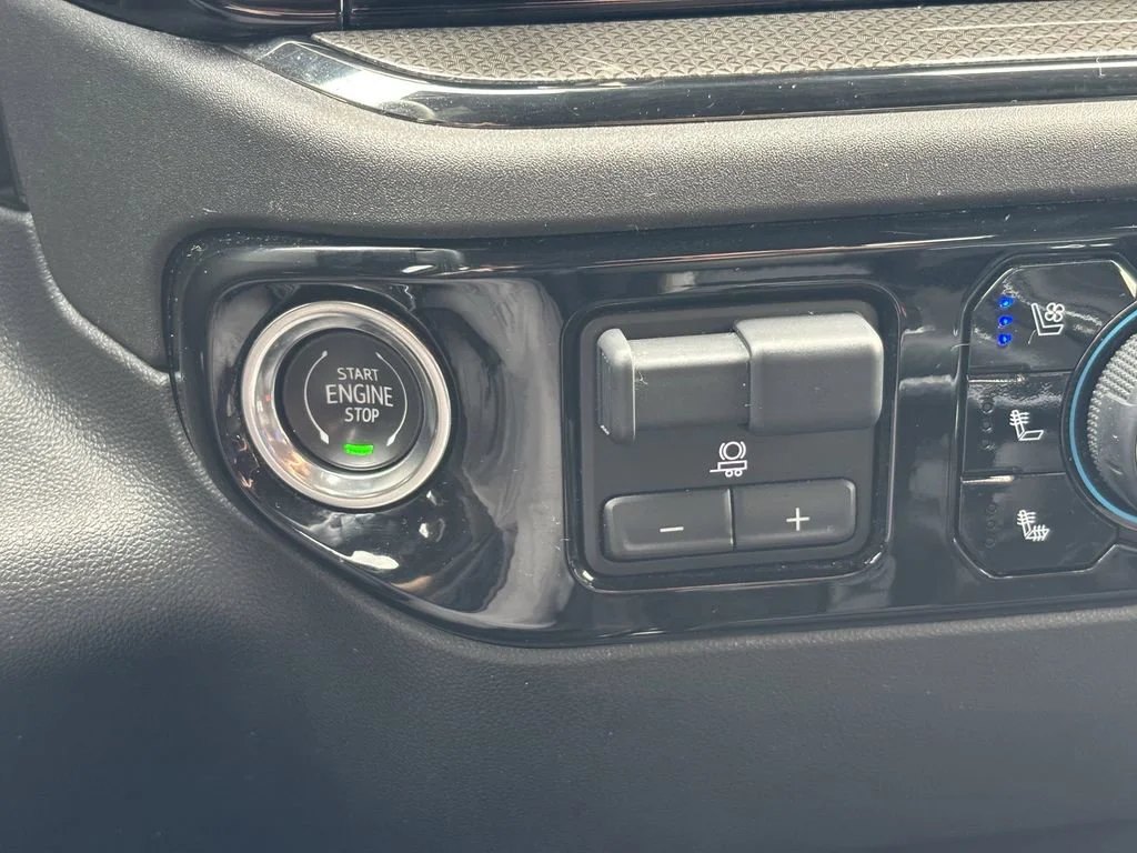 Used 2024 Black Chevrolet ZR2 image 26