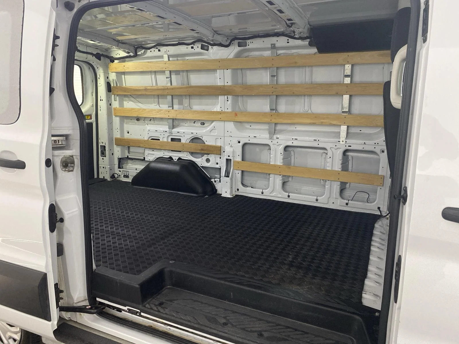 Used 2021 Oxford White Ford 250 image 3