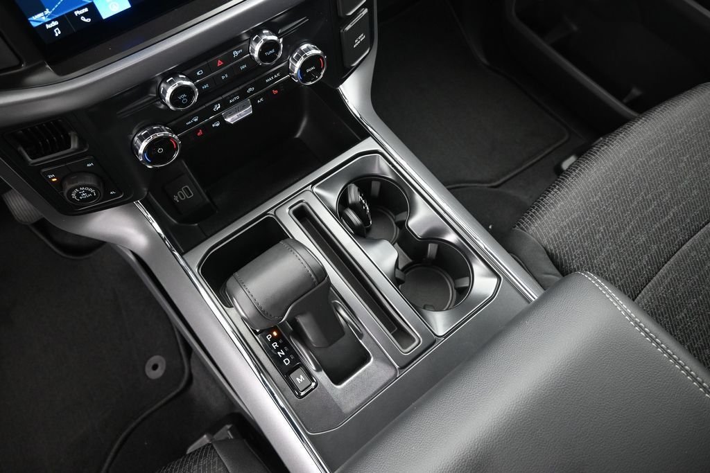 New 2026 Oxford White Ford XLT image 25