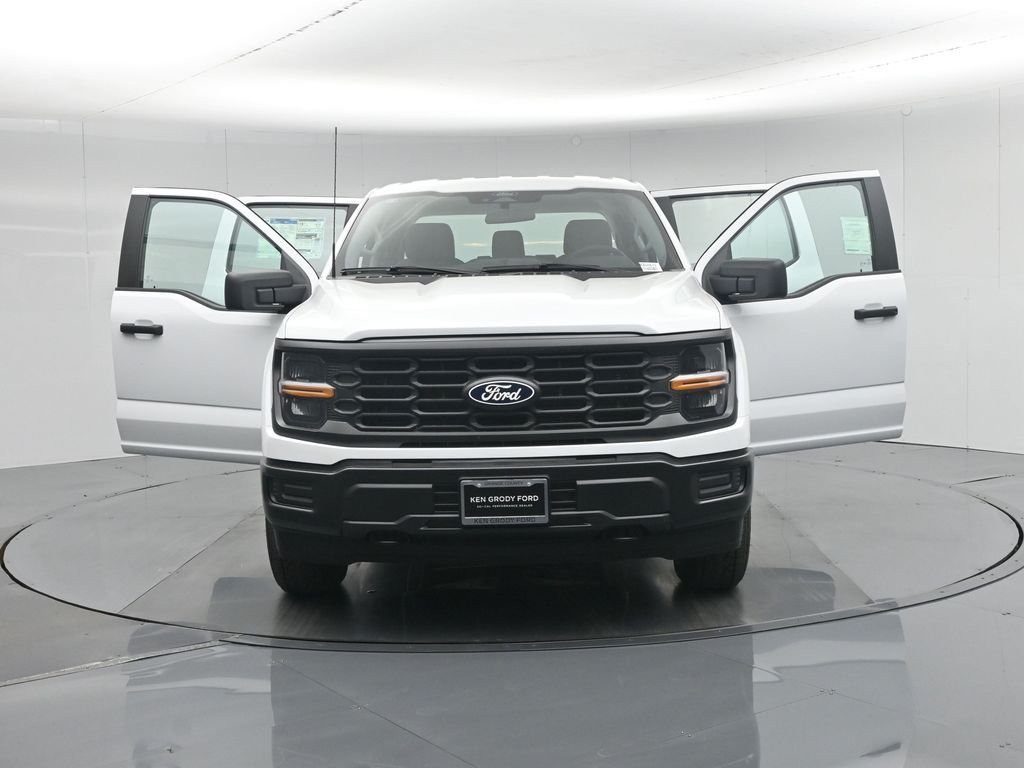 New 2026 Oxford White Ford XL image 29