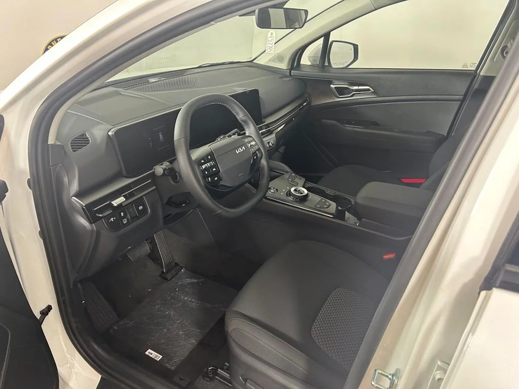 New 2027 Snow White Pearl Kia S image 7