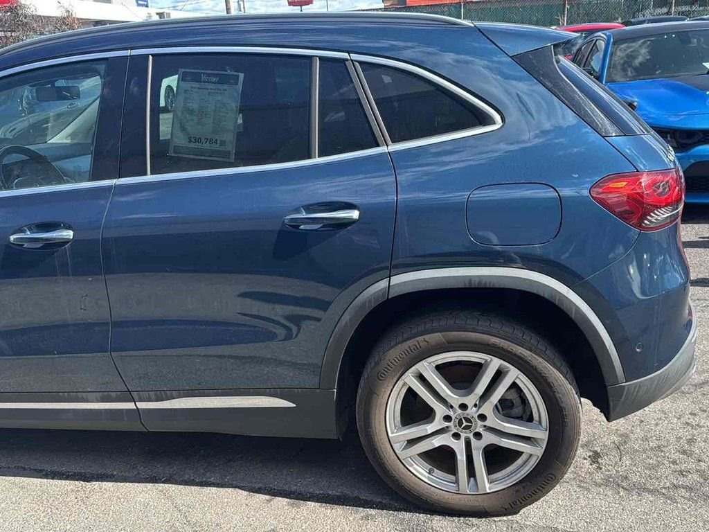 Used 2022 Blue Mercedes-Benz GLA 250 image 12