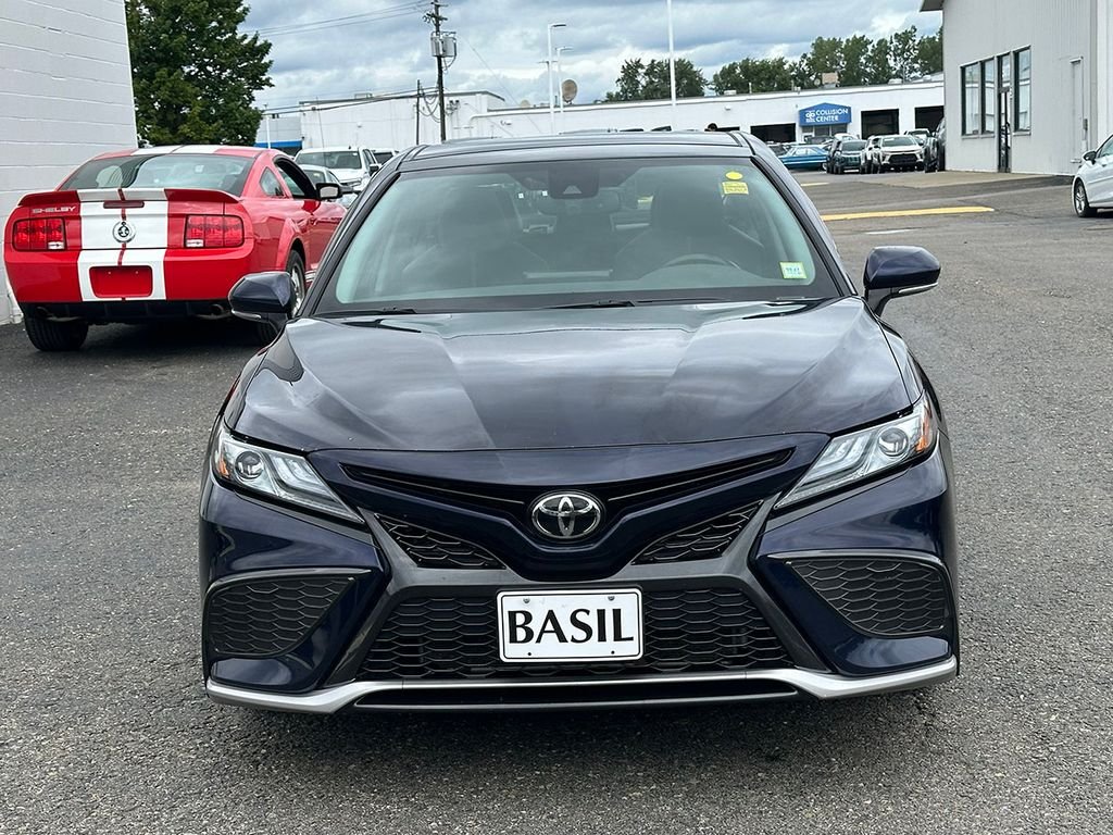 Used 2022  Toyota XSE image 9