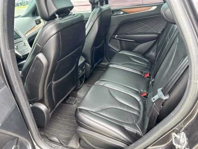 Used 2019 Gray Lincoln Reserve image 5