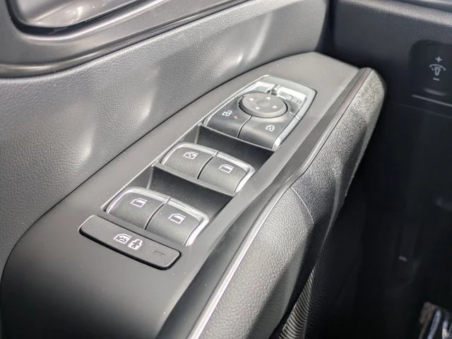 New 2026 Snow White Pearl Kia EX image 25