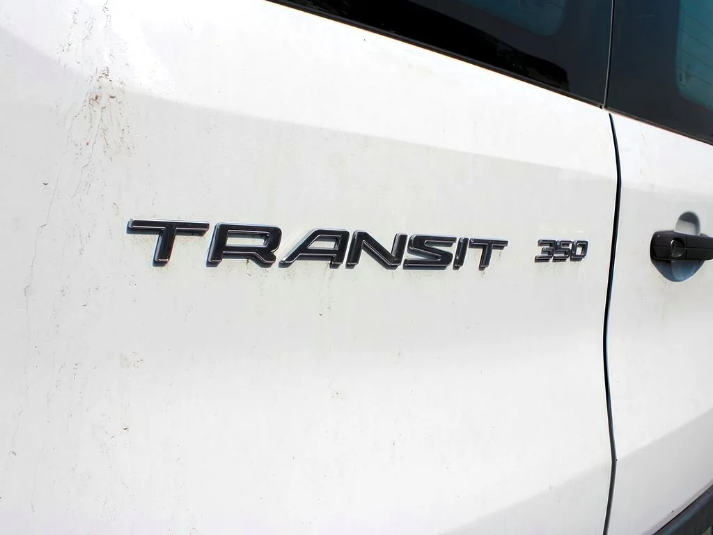 2021 Ford Transit Passenger Van XLT - Photo 31