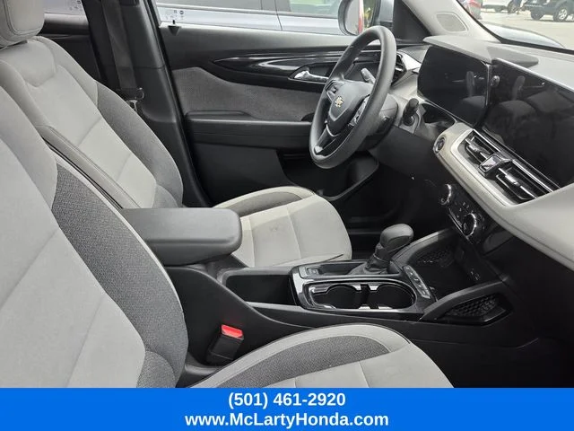 Used 2024 Gray Chevrolet LT image 9