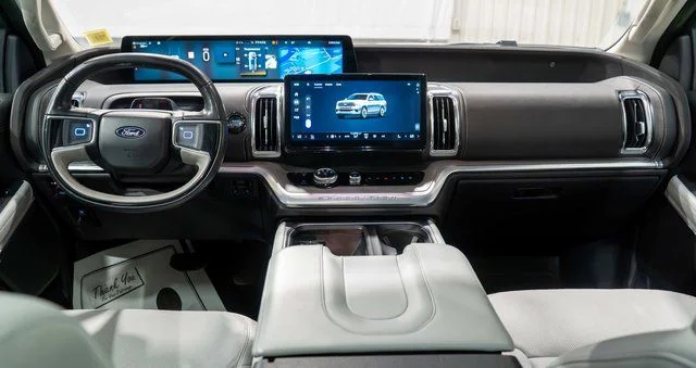 Used 2025 Gray Ford Platinum image 17