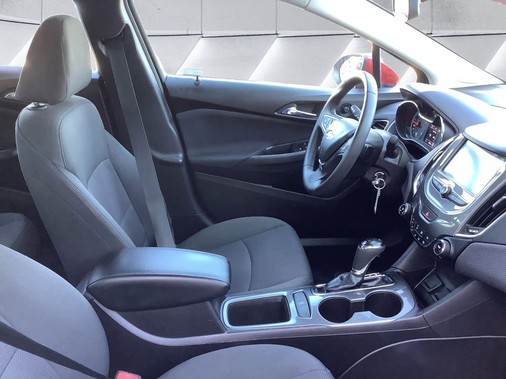 Used 2018 Red Chevrolet LT image 13