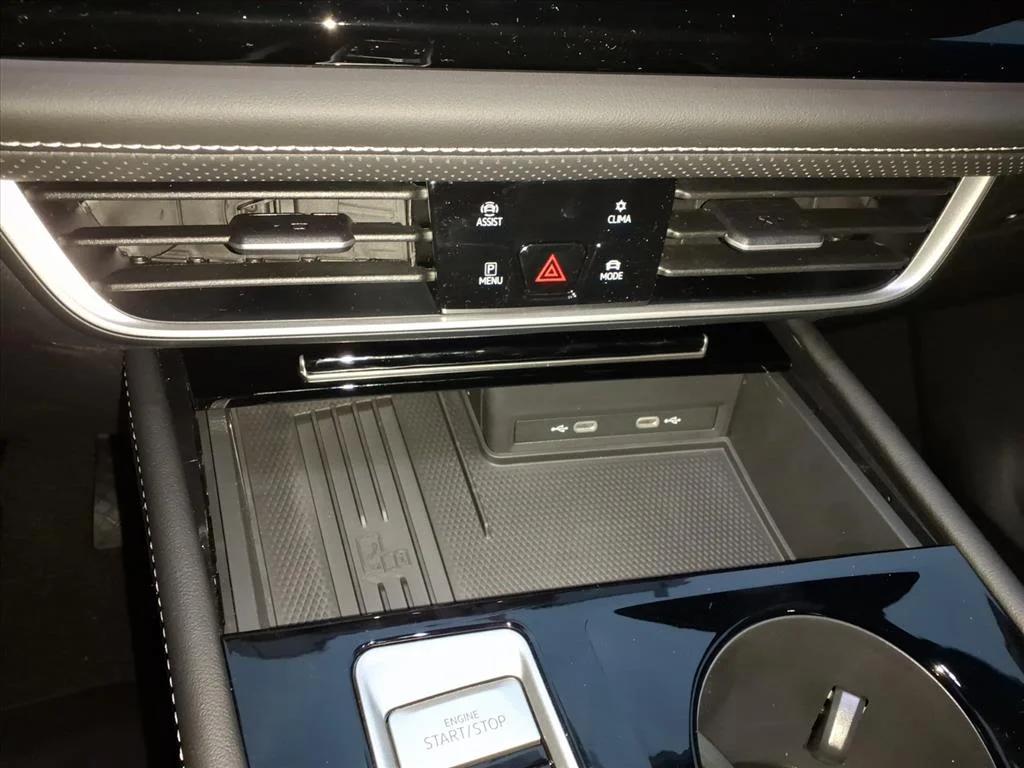 New 2026 Deep Black Pearl Volkswagen 2.0T SEL 4MOTION image 7