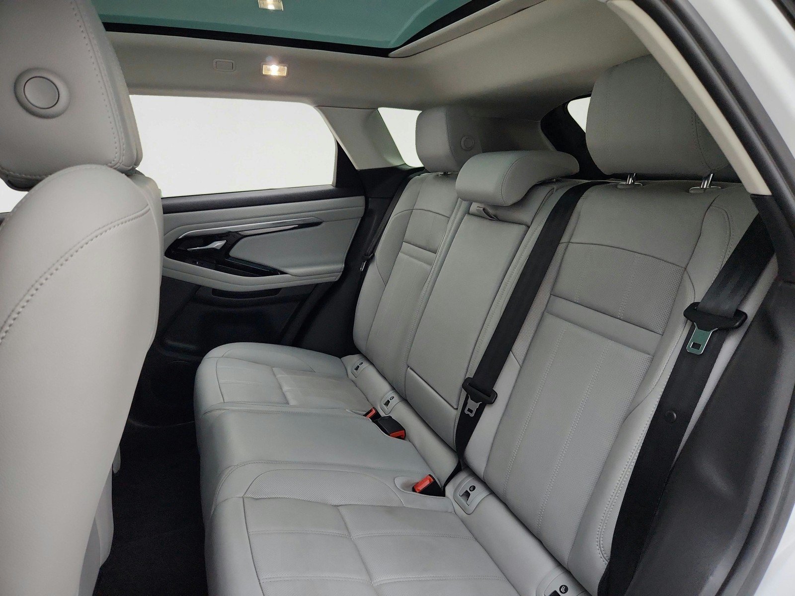 Used 2021 Fuji White Land Rover S image 27
