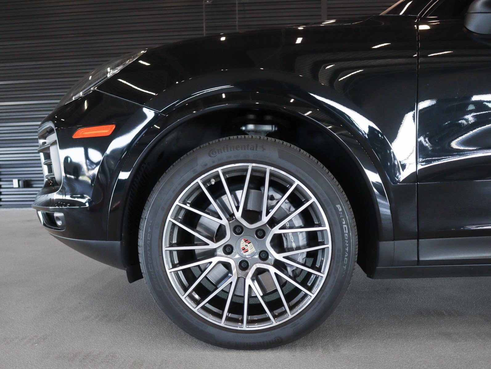 Certified Used 2023 Chromite Black Metallic Porsche  image 12