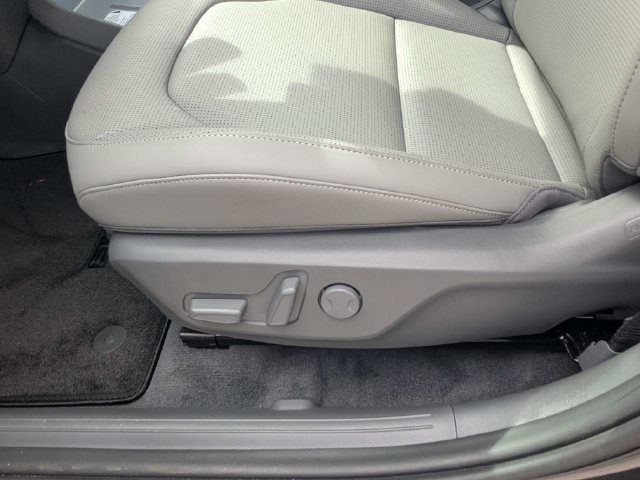New 2027 Interstellar Gray Kia Wind image 20