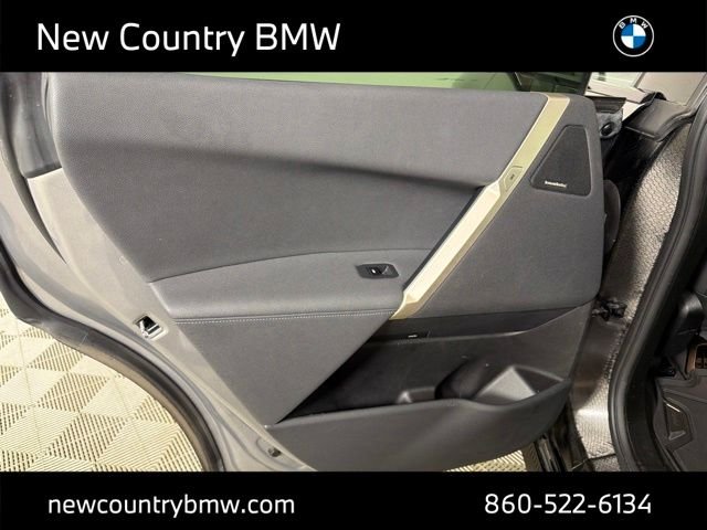 Used 2024 Gray BMW xDrive50 image 15