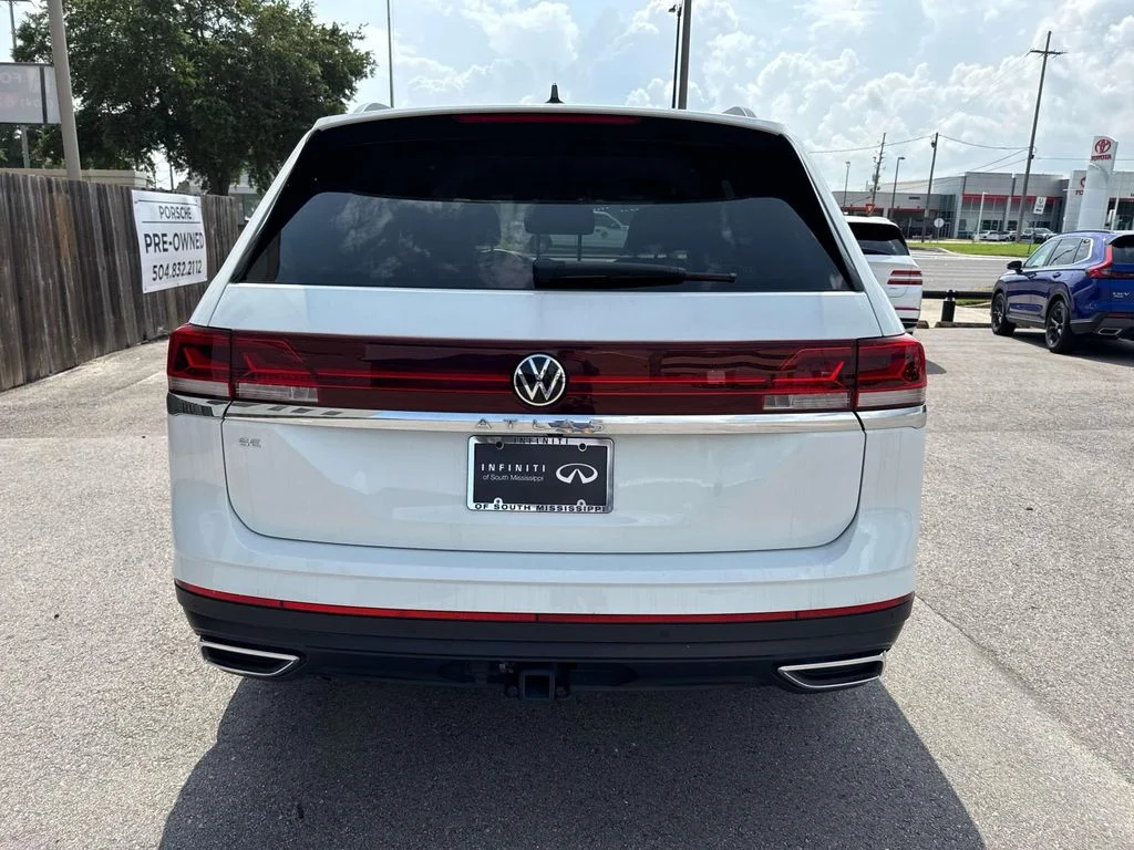 Used 2025  Volkswagen 2.0T SE w/Technology image 6