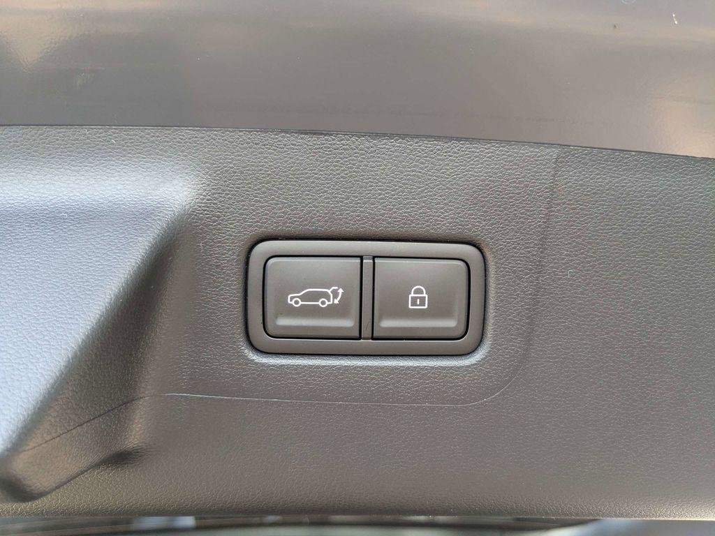 New 2026 Gray Hyundai SE image 13
