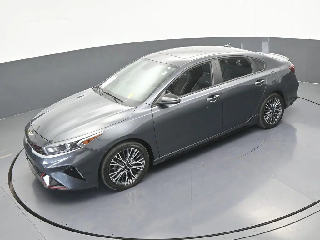 Used 2024 Gravity Gray Kia GT-Line image 48