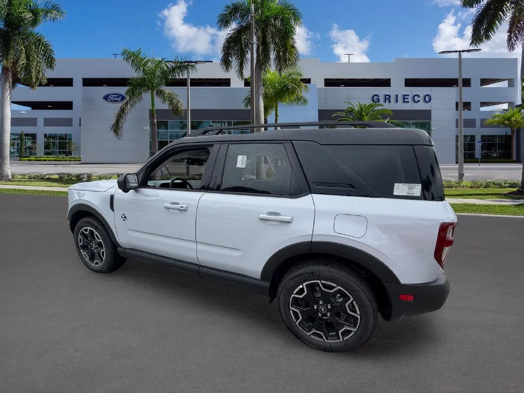 New 2026 Space White Metallic Ford Outer Banks® image 5