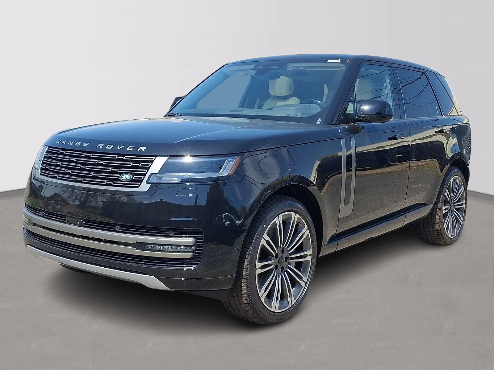 2026 Land Rover Range Rover 4.4 SE SWB's photo