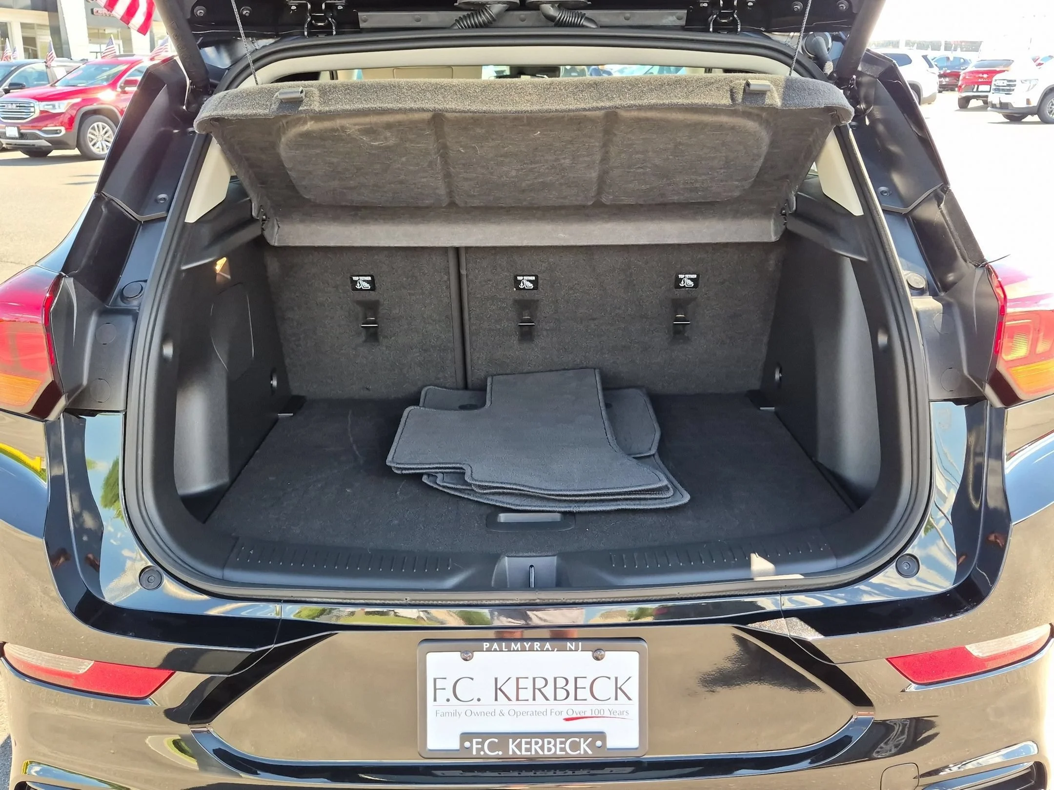 Used 2023 Ebony Twilight Metallic Buick Select image 24