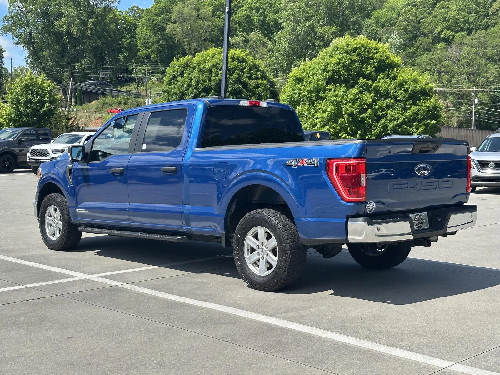 Used 2022 BLUE Ford XL image 5