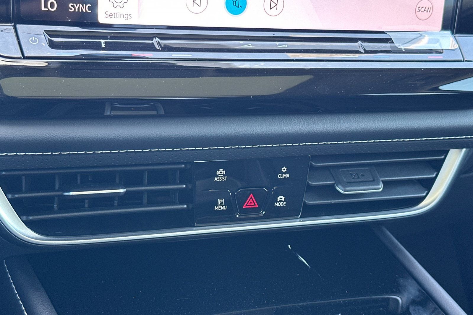 New 2026 Pure Gray Volkswagen 2.0T SEL image 19