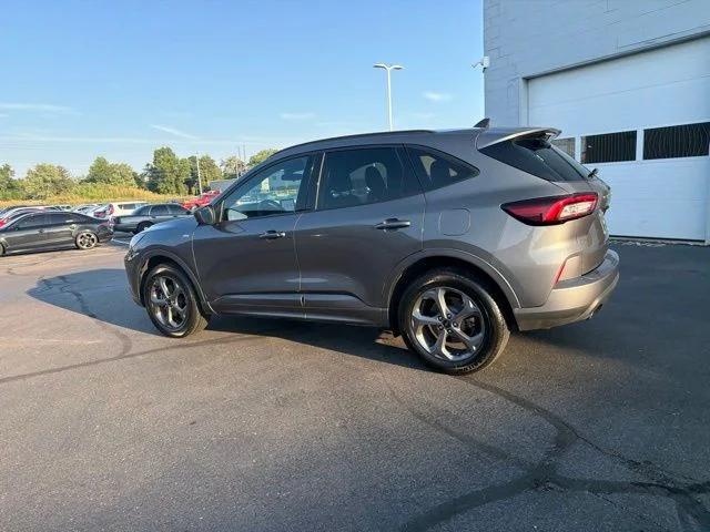 Used 2024 Gray Ford ST-Line image 16