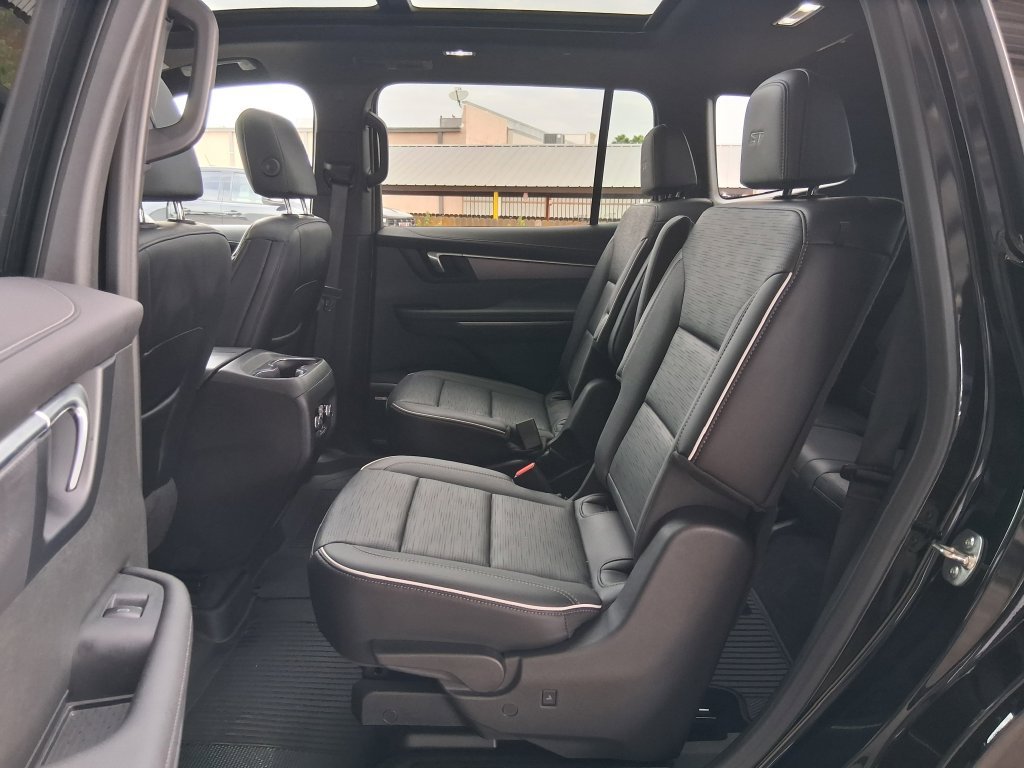 Used 2025 Ebony Twilight Metallic Buick Sport Touring image 22