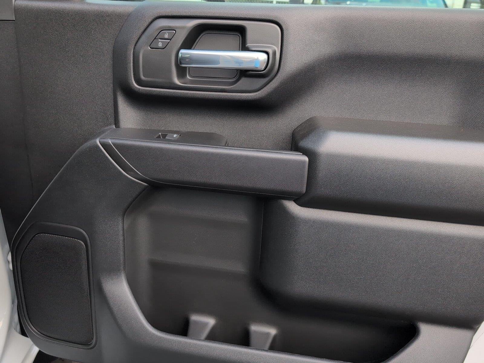 2026 Chevrolet Silverado 2500 HD Custom - Photo 39